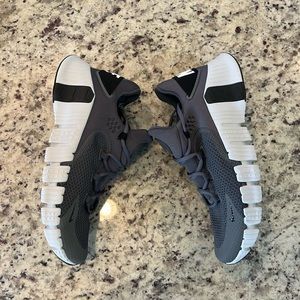 Men’s Nike Free Metcon 4 Gray and Black size 12